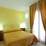 Pensión Salù