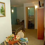 Pensión Salù 3*