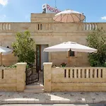 Salù Pensión Lido Marini